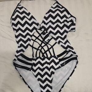 Black and White Zigzag Swimsuit